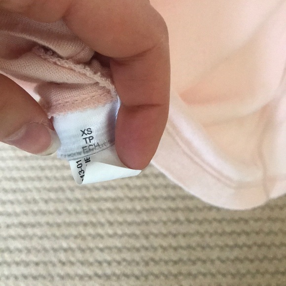 Women’s Tops 3 for $10!! Beautiful soft pink banana republic mock neck XS - Picture 4 of 6